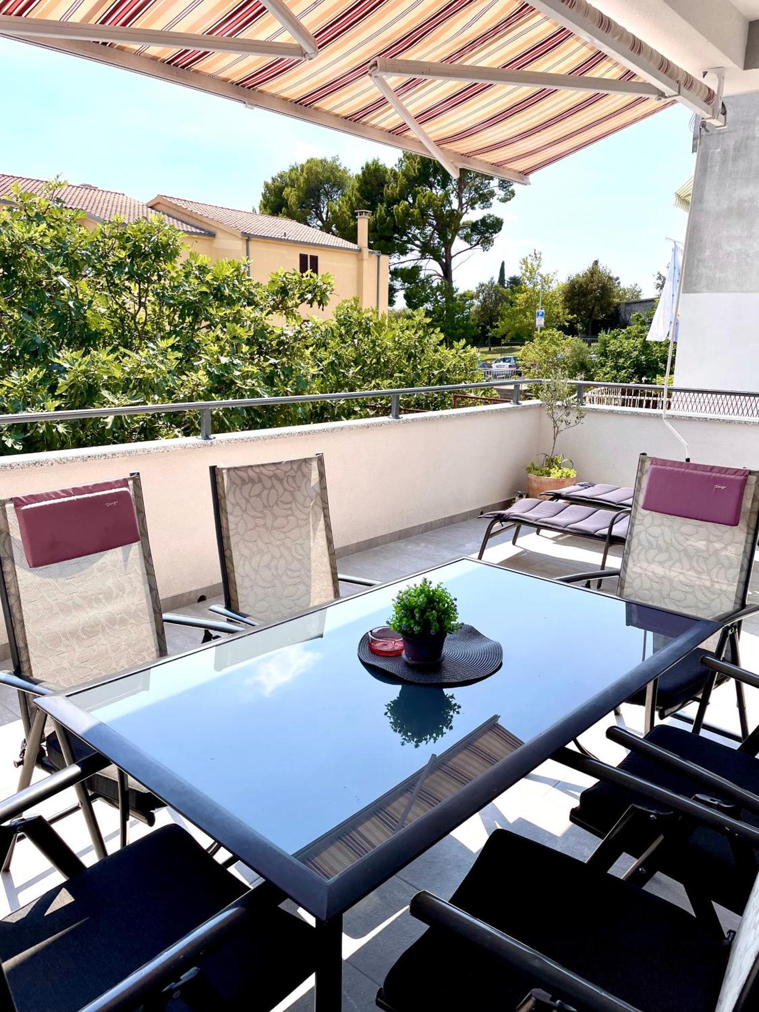 Roso Apartment
